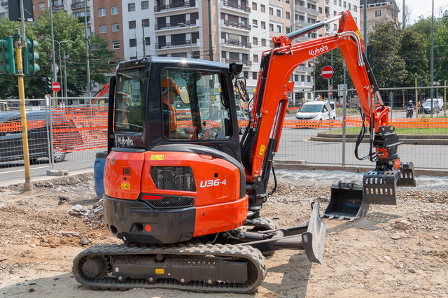 Kubota-Minibagger-U36-4-I-Boehrer-Baumaschinen-7